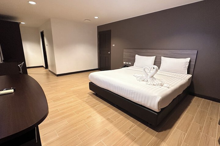 Room 11 of 46