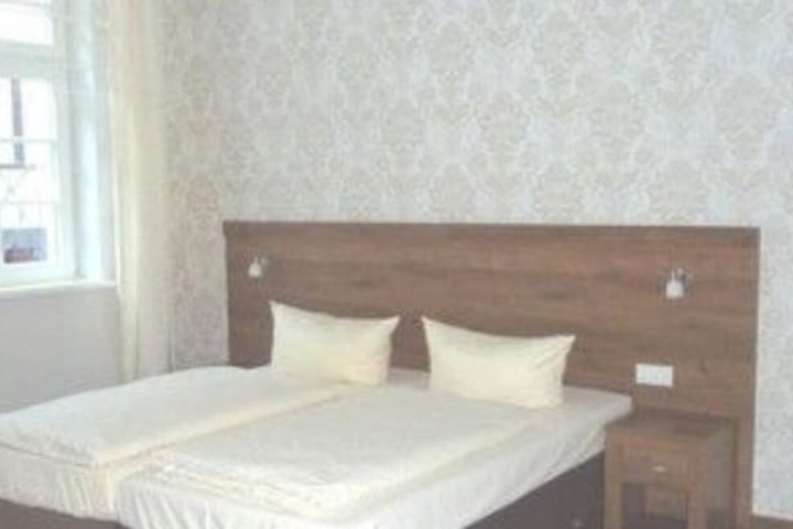 Room 5 of 39