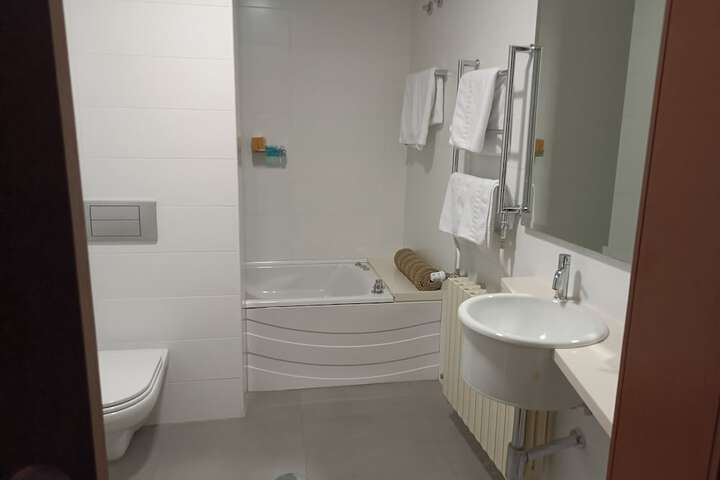 Room 12 of 71
