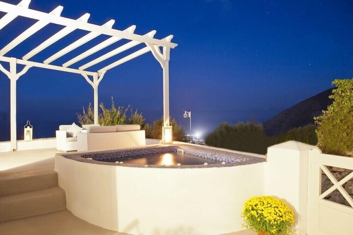 Terrace/Patio 8 of 16