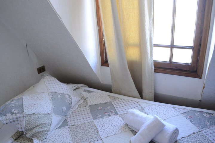 Room 38 of 95