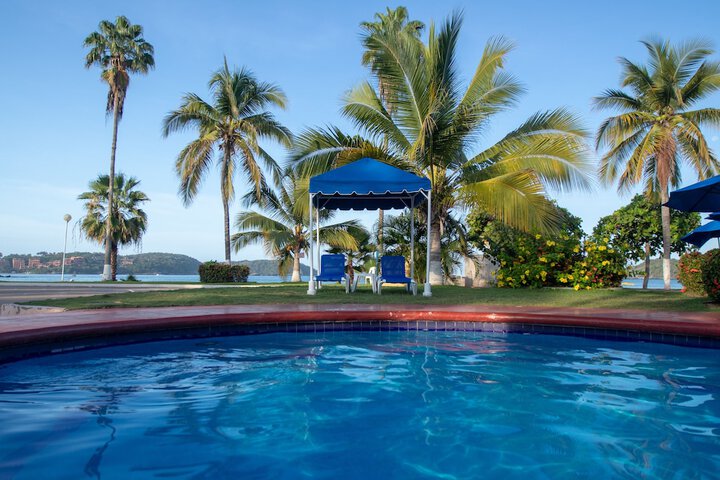 Pool Hotel