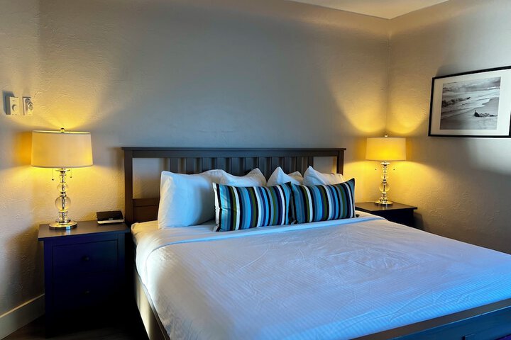 Room 10 of 30