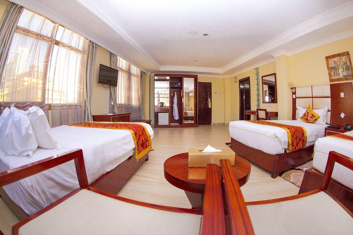 Room 17 of 90