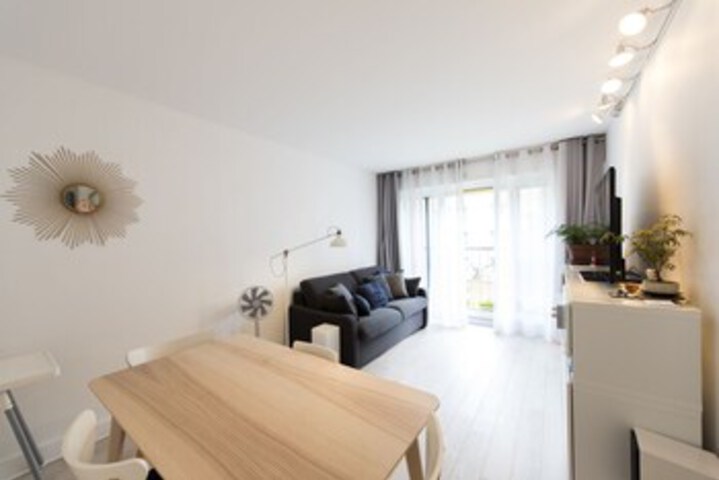 Room 4 of 14