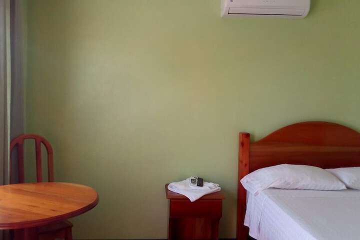 Room 6 of 49