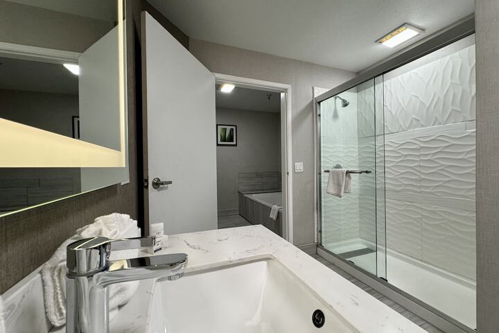 Standard | King Bed (11 of 23)