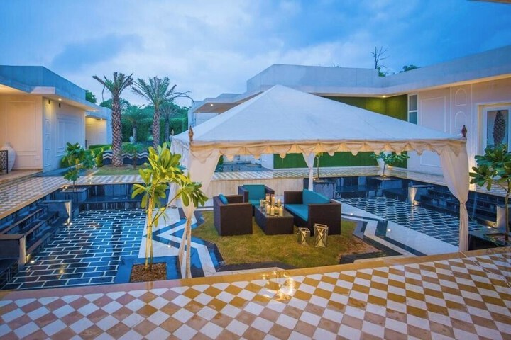 Hotel 60 of 69