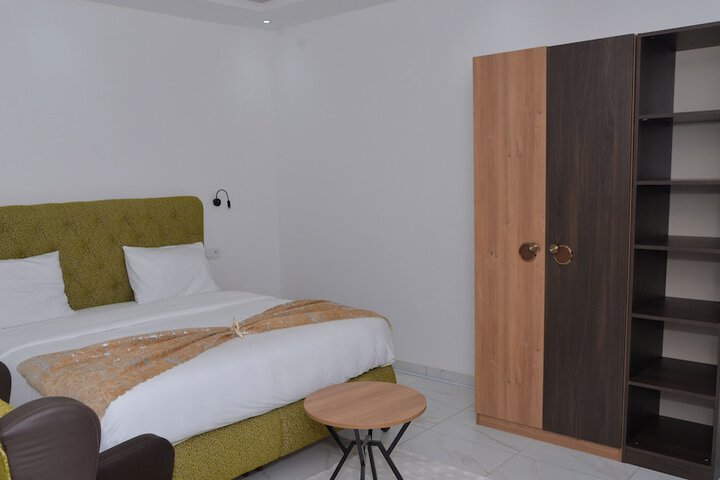 Room 29 of 69