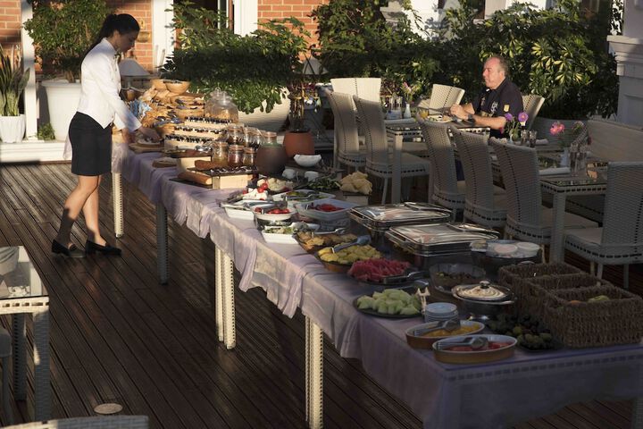 Dining 47 of 61