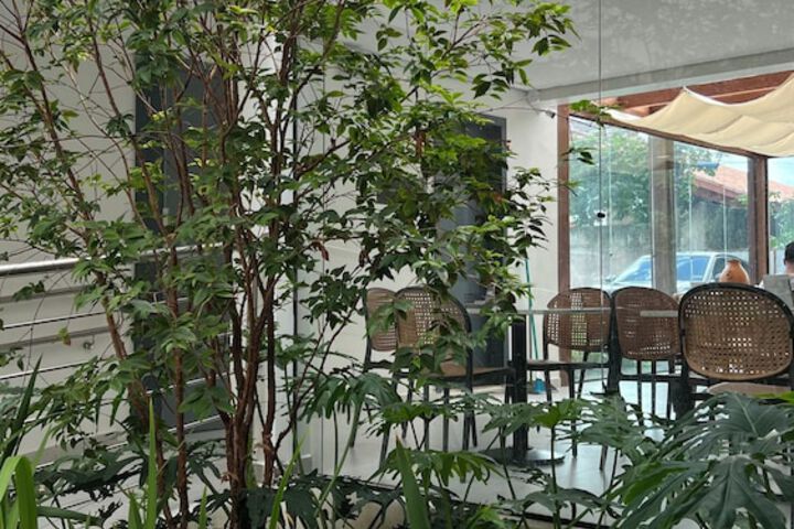Ballroom/Hall 39 of 44