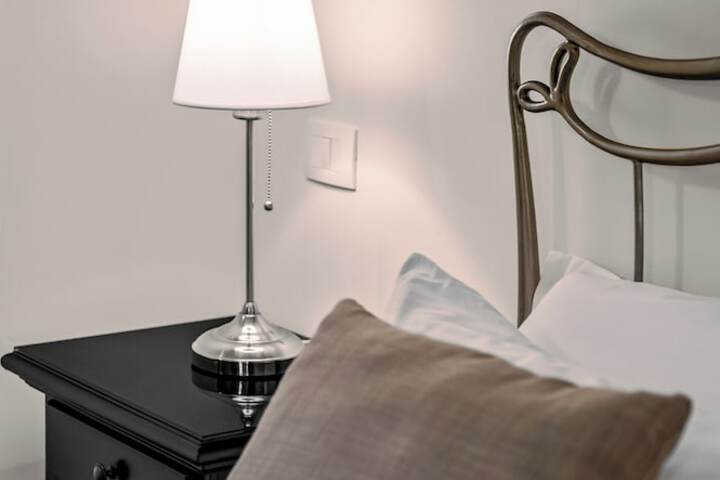 Room 26 of 87