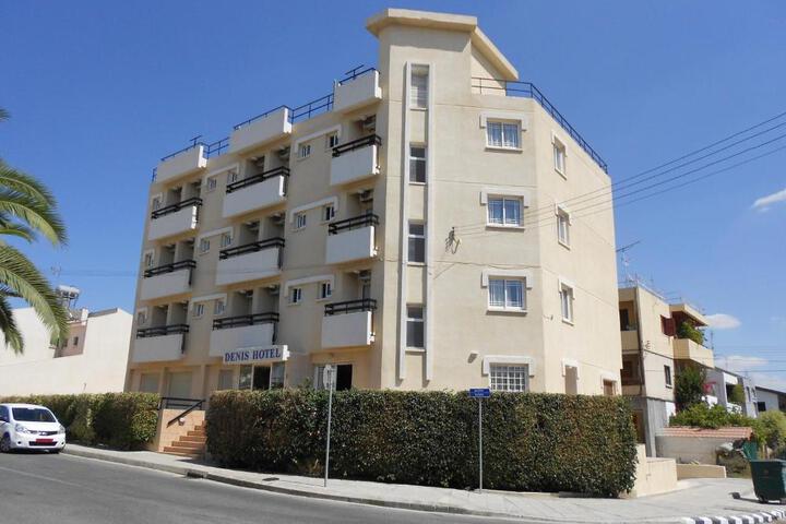 Denis Hotel
