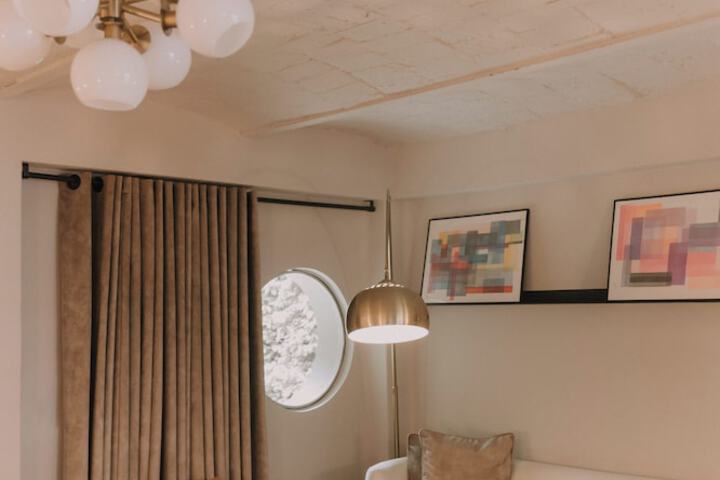 Room 14 of 40