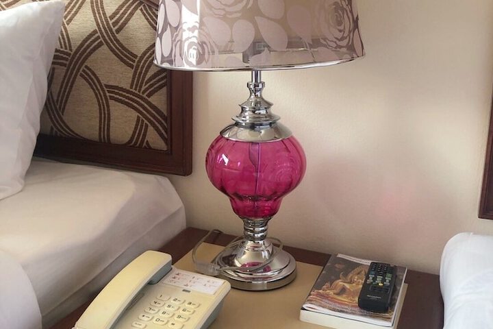 Room 6 of 39