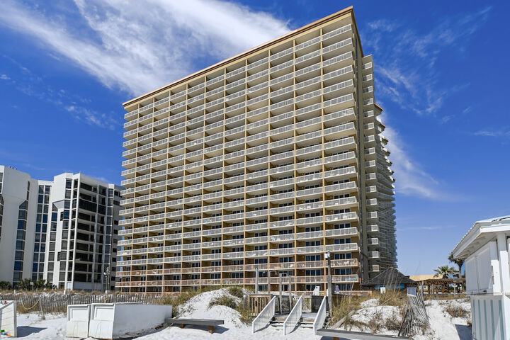 Hotel 64 of 82