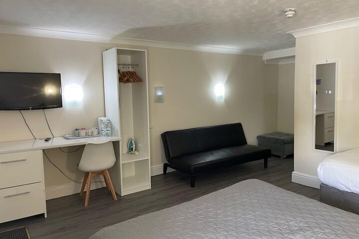 Room 19 of 44