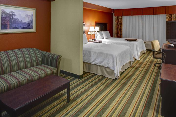 Classic Room 2 Double Beds (5 of 11)