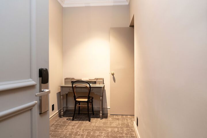 Room 18 of 51