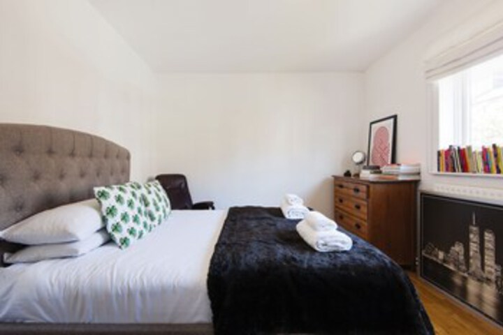 Room 22 of 25