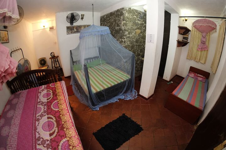 Room 20 of 49
