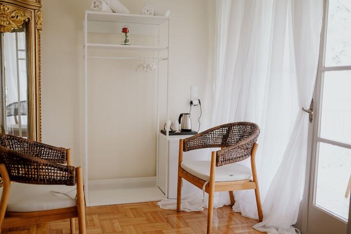 Room 68 of 120