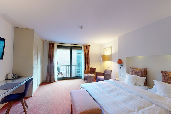 Room 4 of 26