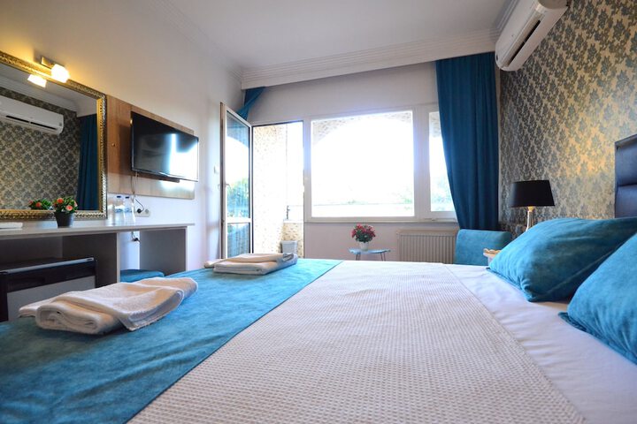 Room 5 of 70