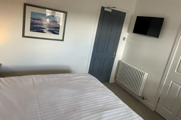 Room 9 of 41