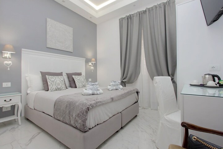 Room 16 of 51