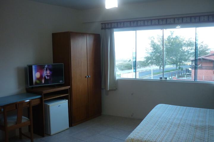 Room 6 of 50