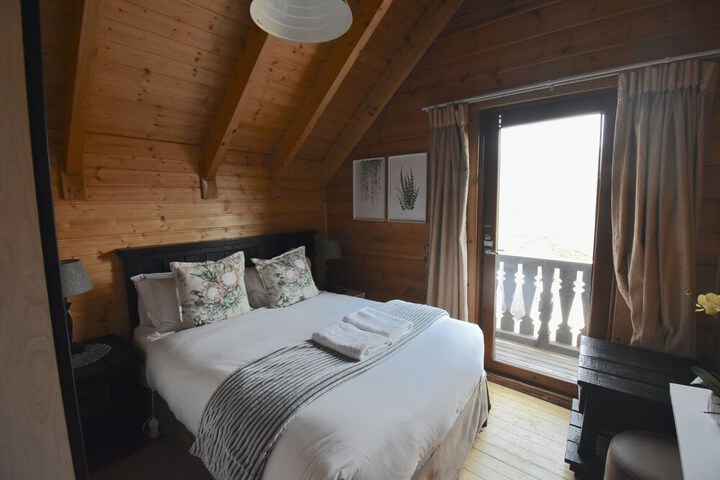 Room 45 of 150