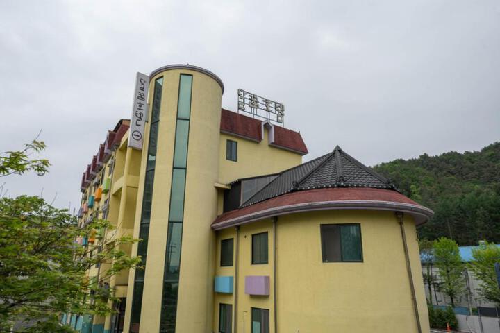 Hongcheon Dalkkum Hotel