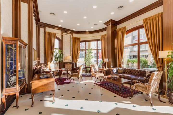 Lobby Photos