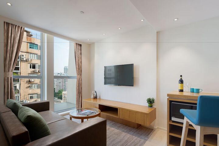 Room 7 of 24