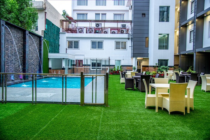Pool 46 of 49