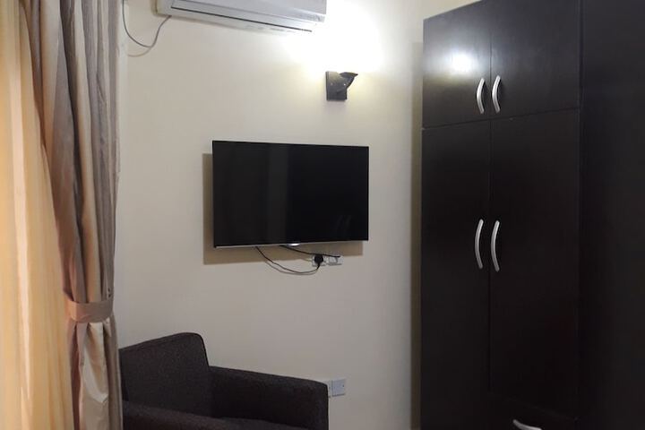 Room 13 of 62