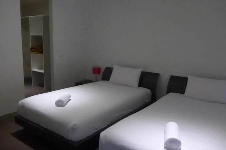 Room 13 of 26