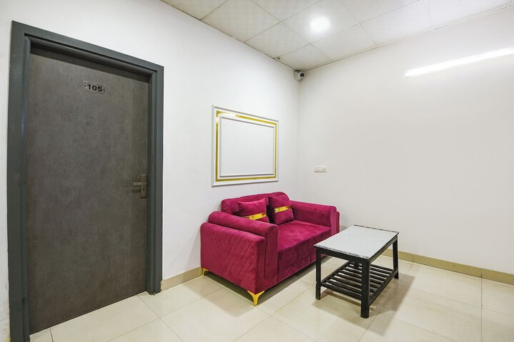 Hotel Interior 10 of 29