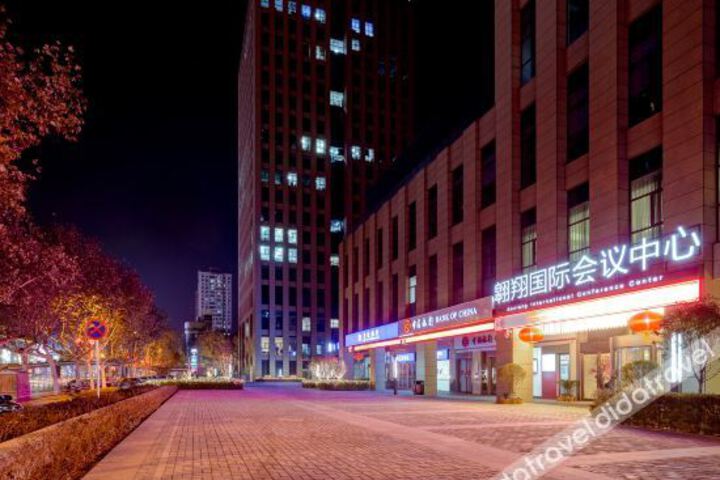 Hotel 5 of 27