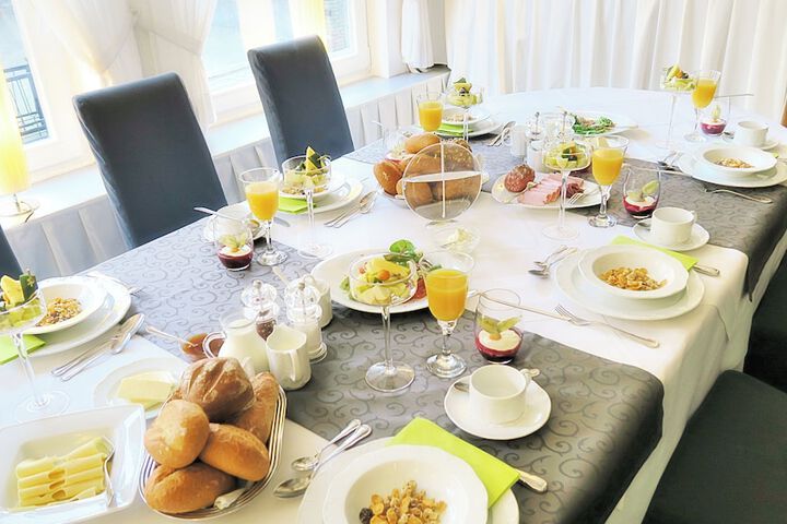 Breakfast/Coffee Service 16 of 20