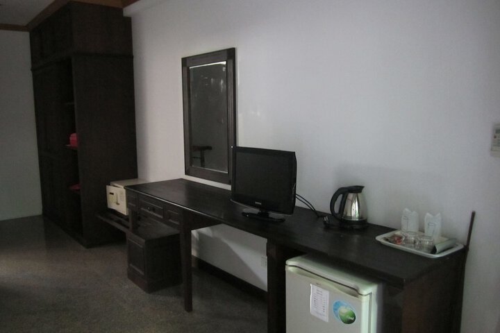 Room 7 of 35