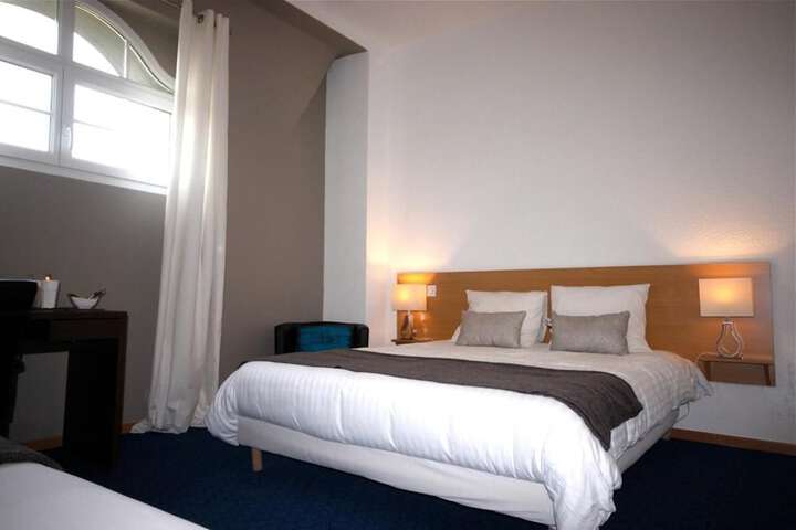Room 12 of 49