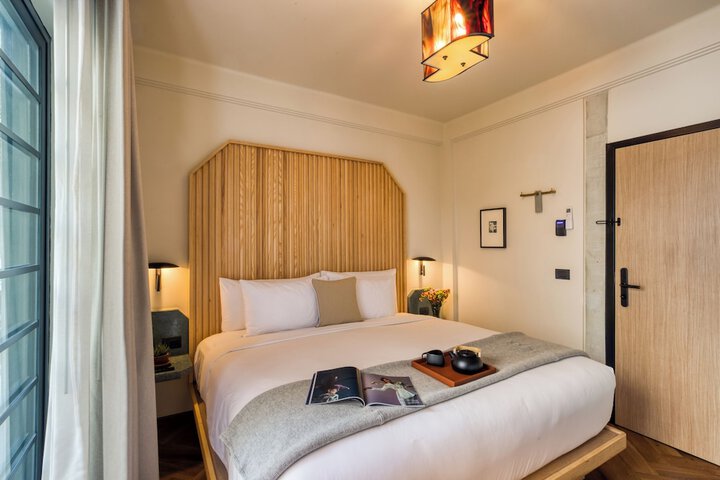 Room 21 of 120