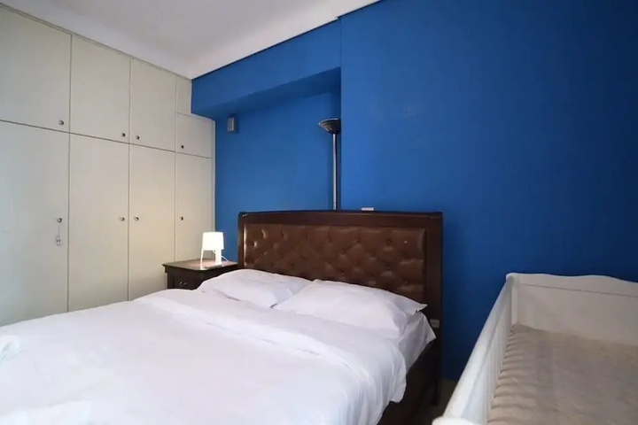 Room 5 of 19