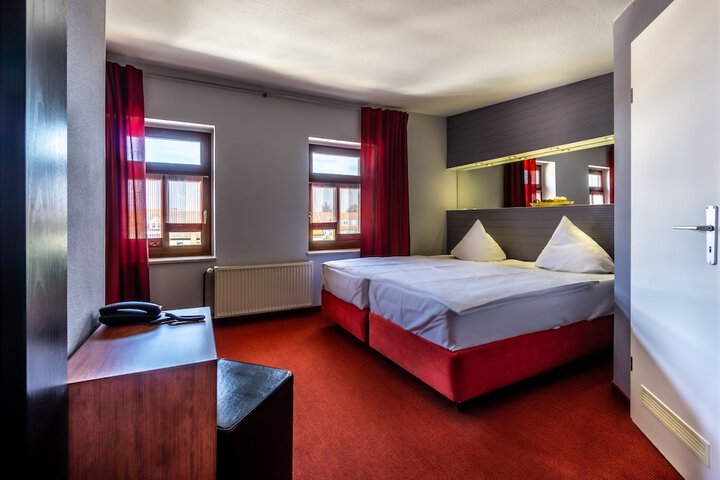 Room 20 of 51