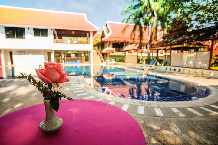 Pool Hotel