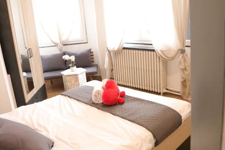 Room 15 of 24