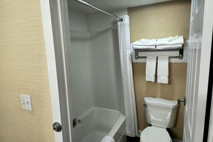 Room 34 of 57