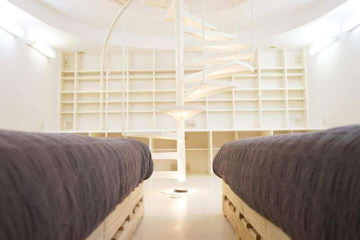 Room 4 of 21